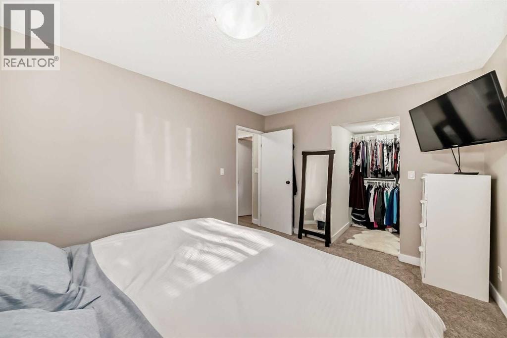 C, 109 Stanley Avenue — photo 20