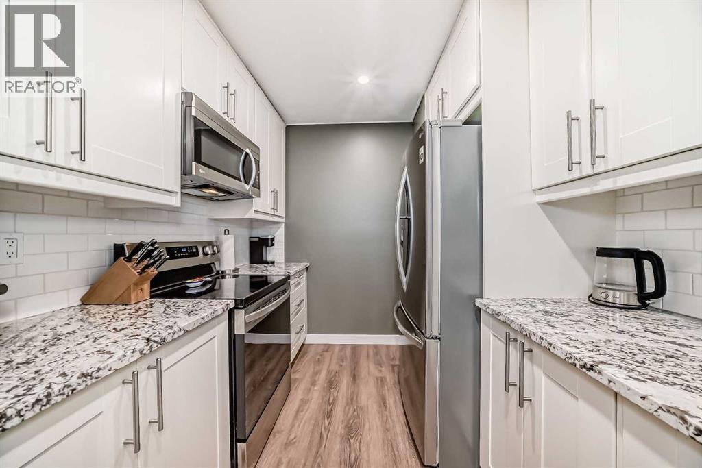 C, 109 Stanley Avenue — photo 8