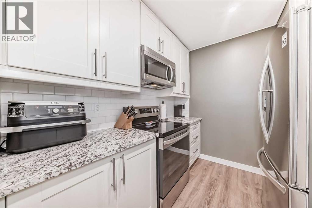 C, 109 Stanley Avenue — photo 9