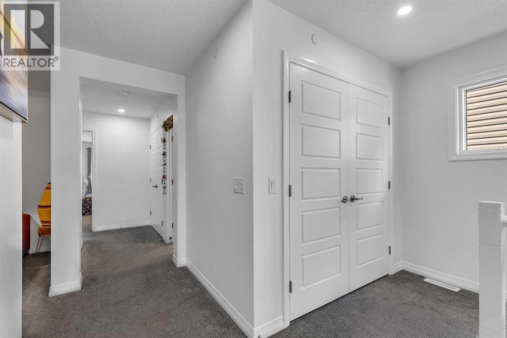 176 Howse Crescent NE — photo 25