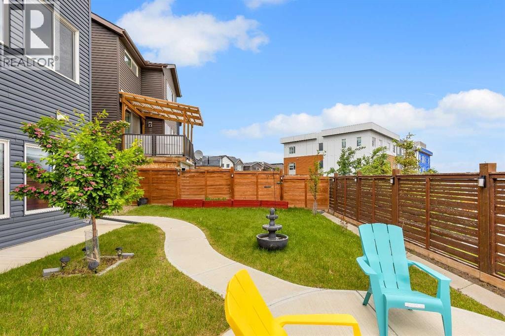 176 Howse Crescent NE — photo 41