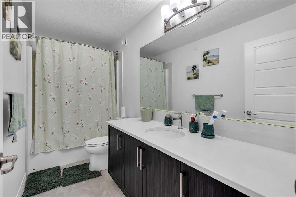 176 Howse Crescent NE — photo 37