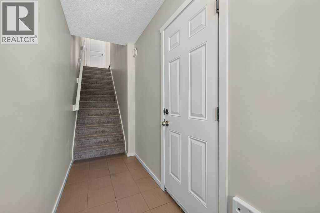 48 Kinlea Common NW — photo 43