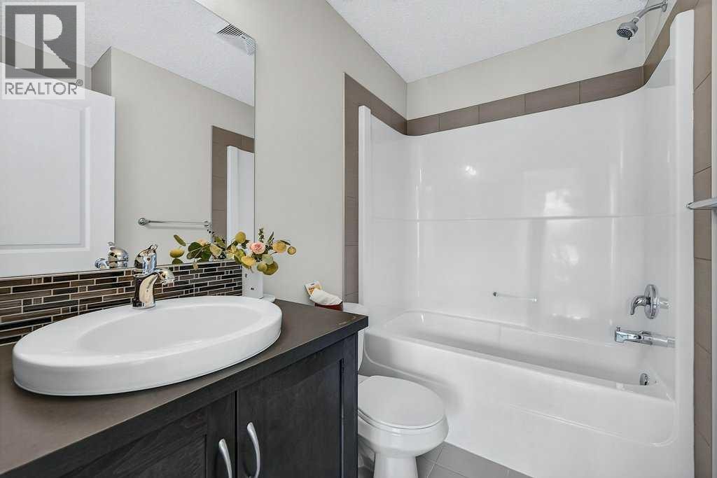 48 Kinlea Common NW — photo 31