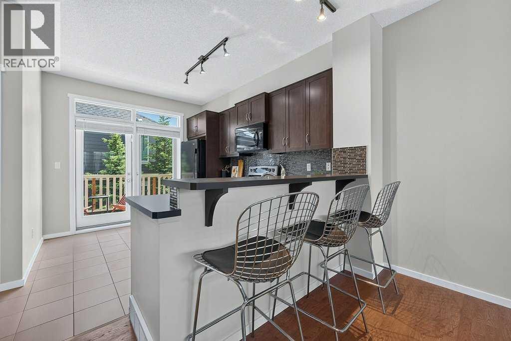 48 Kinlea Common NW — photo 3