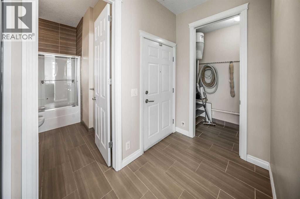 619, 950 Centre Avenue NE — photo 31