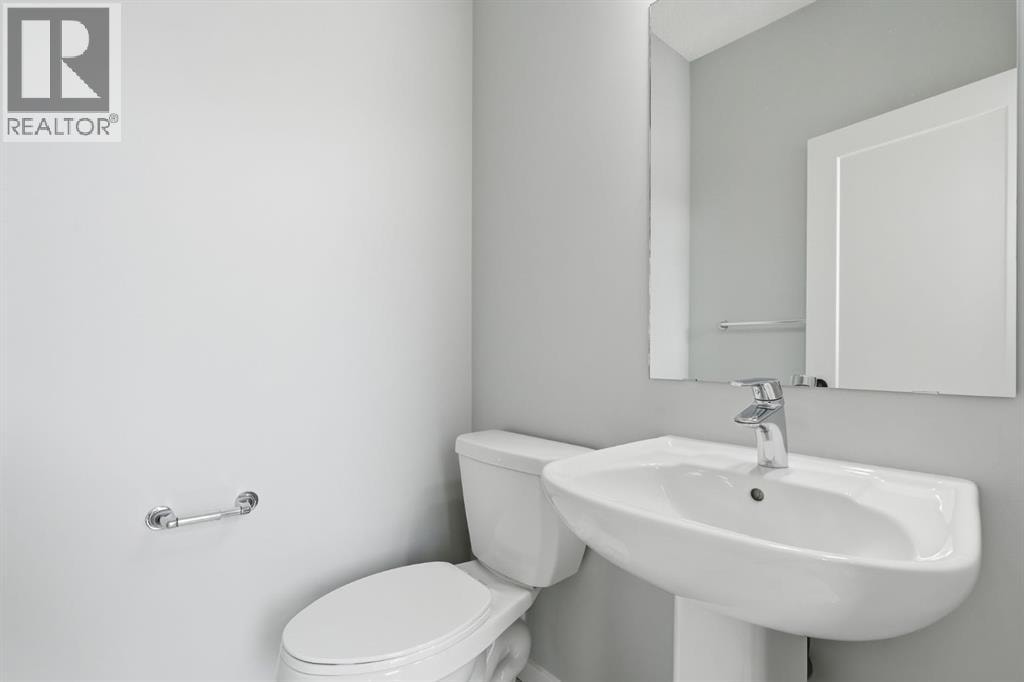 141 Belmont Drive SW — photo 27