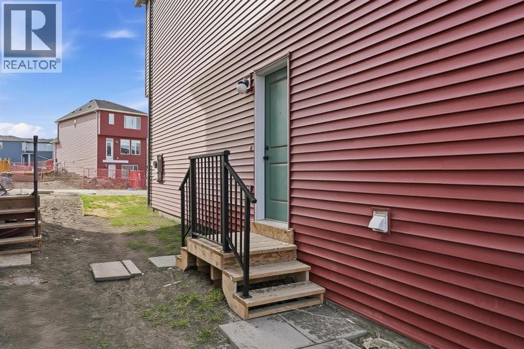141 Belmont Drive SW — photo 41