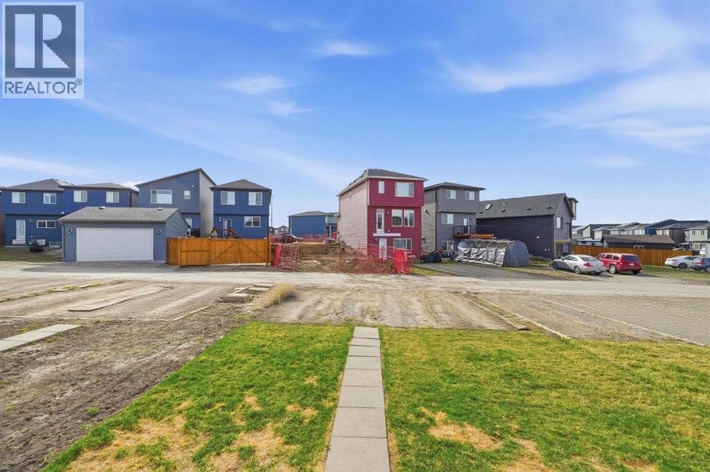 141 Belmont Drive SW — photo 42