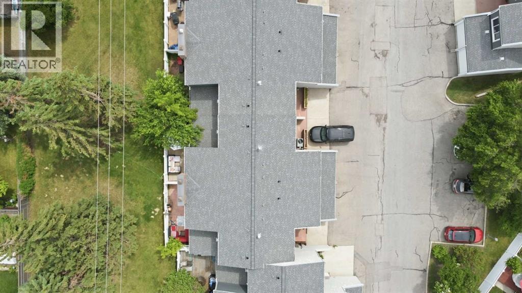 25, 228 Theodore Place NW — photo 34