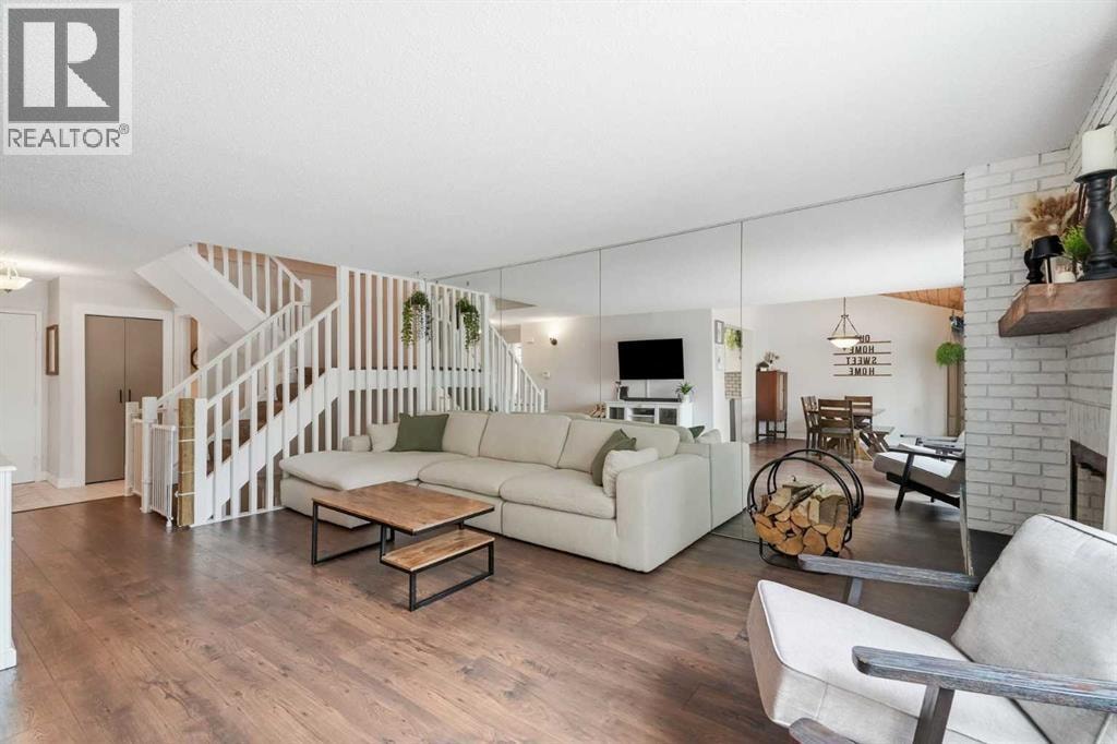 25, 228 Theodore Place NW — photo 11
