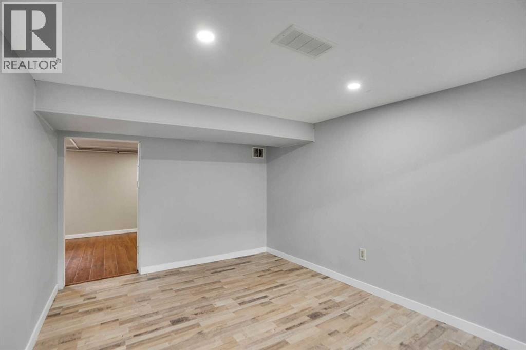 336 Whitworth Way NE — photo 36
