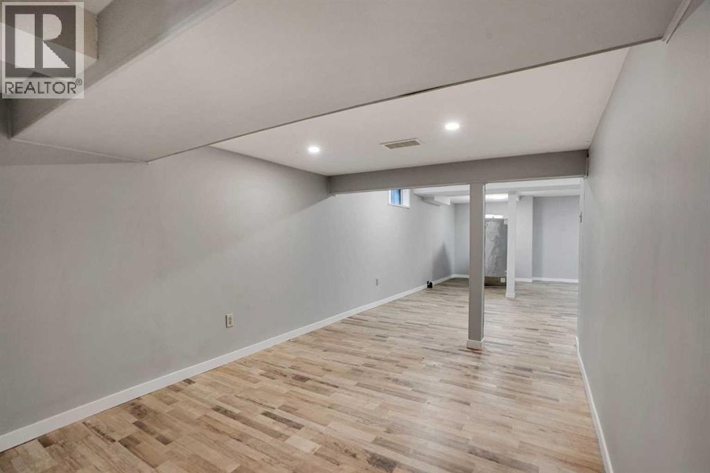 336 Whitworth Way NE — photo 37