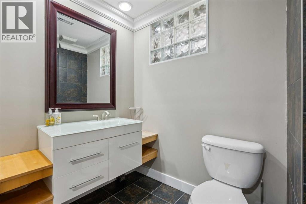 25 Manor Road SW — photo 37