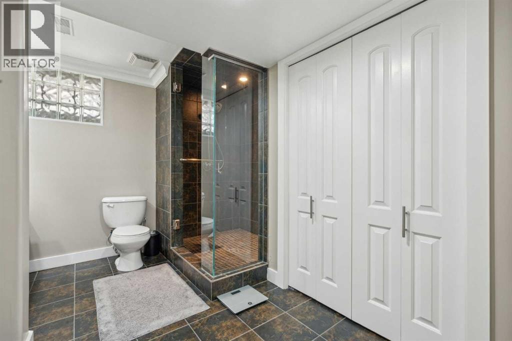 25 Manor Road SW — photo 38