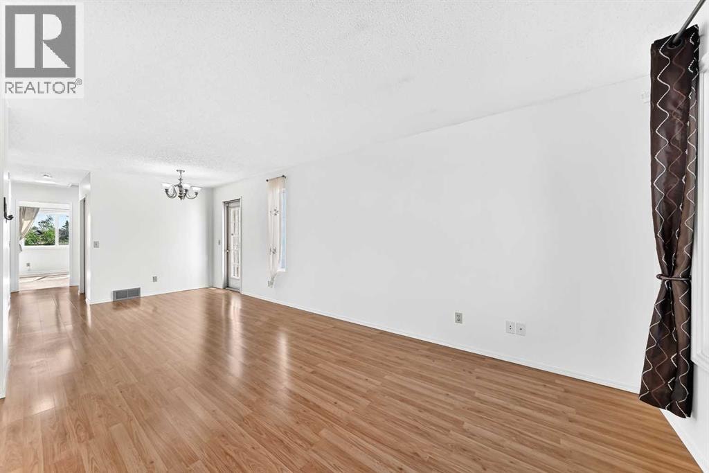 18 Erin Ridge Court SE — photo 3