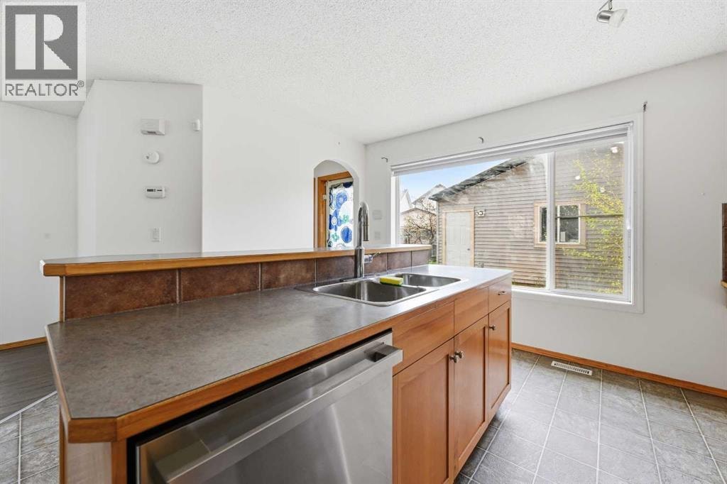 169 Cranberry Square SE — photo 18