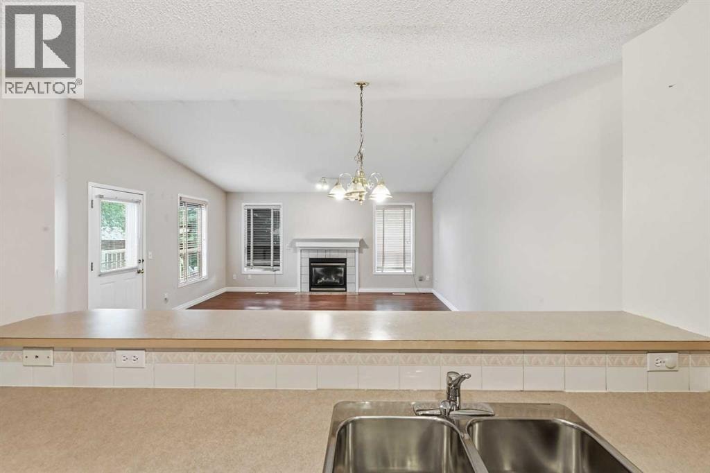 25 Tararidge Circle NE — photo 10