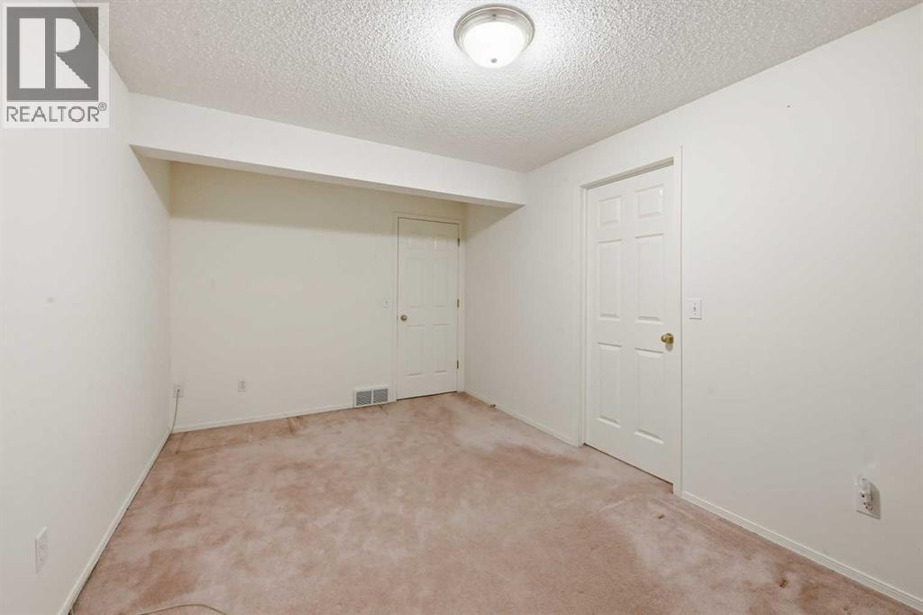 25 Tararidge Circle NE — photo 22