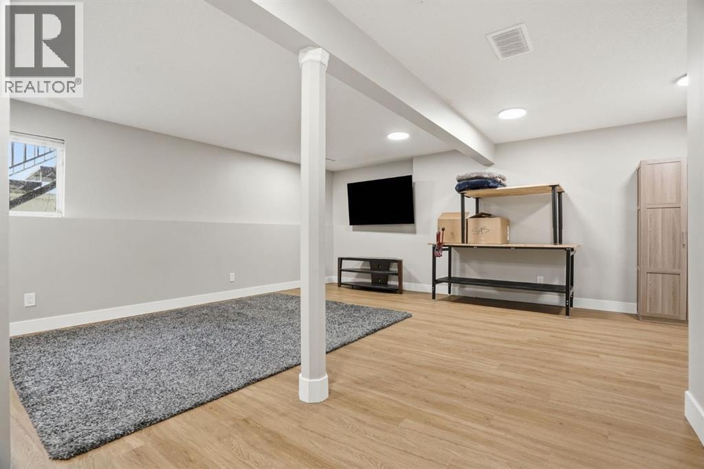905, 720 Willowbrook Road NW — photo 39