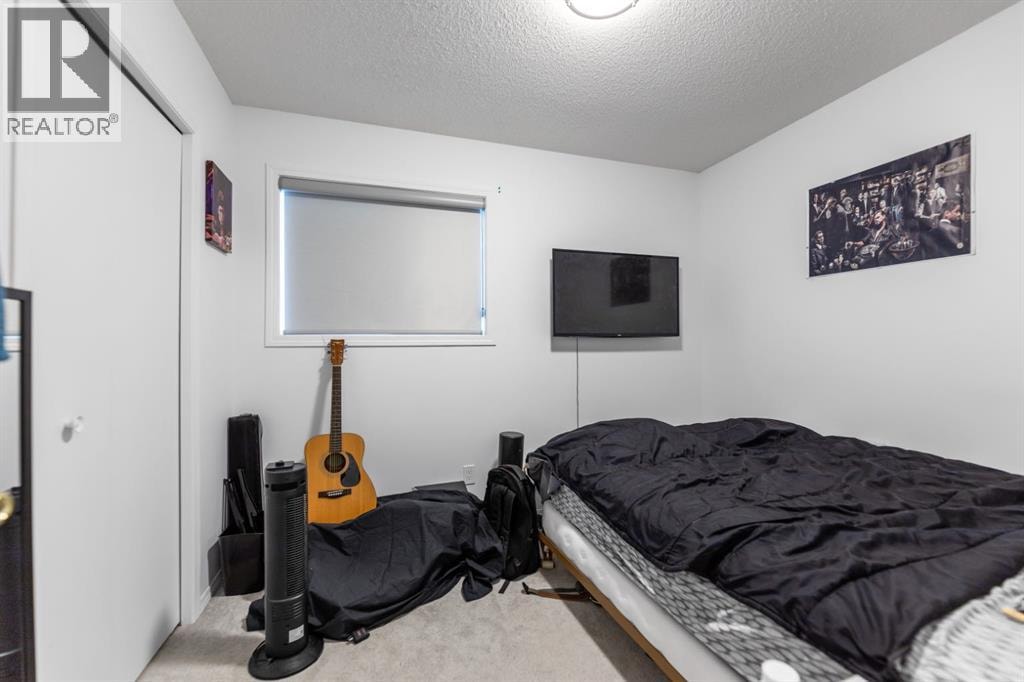 215 Carmel Close NE — photo 26