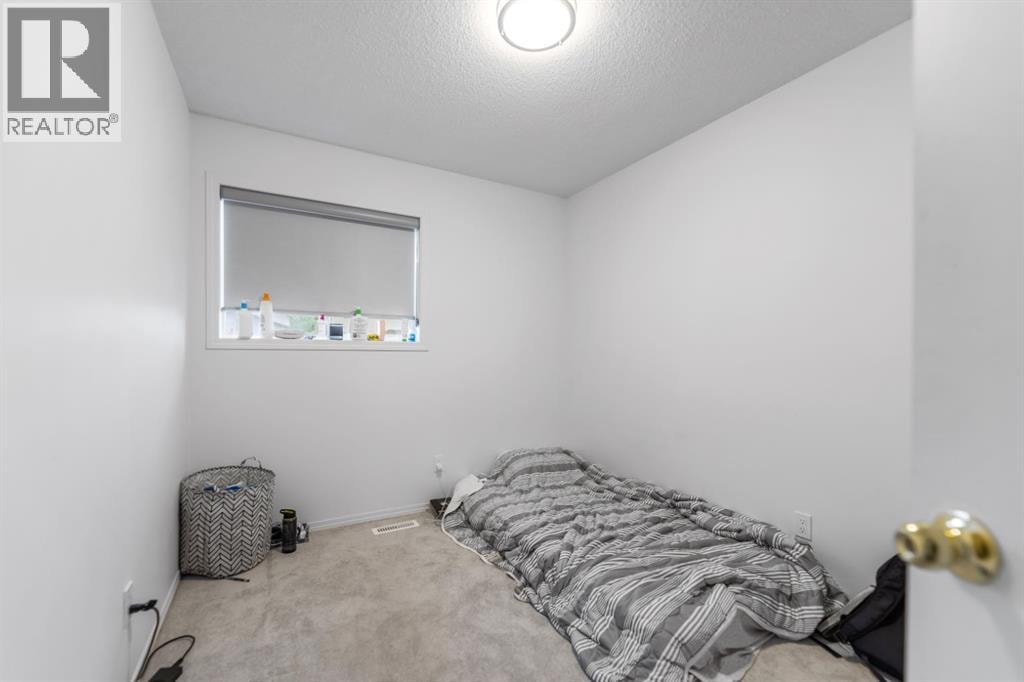 215 Carmel Close NE — photo 30