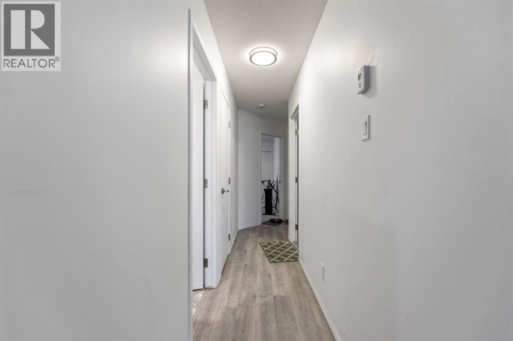 215 Carmel Close NE — photo 24