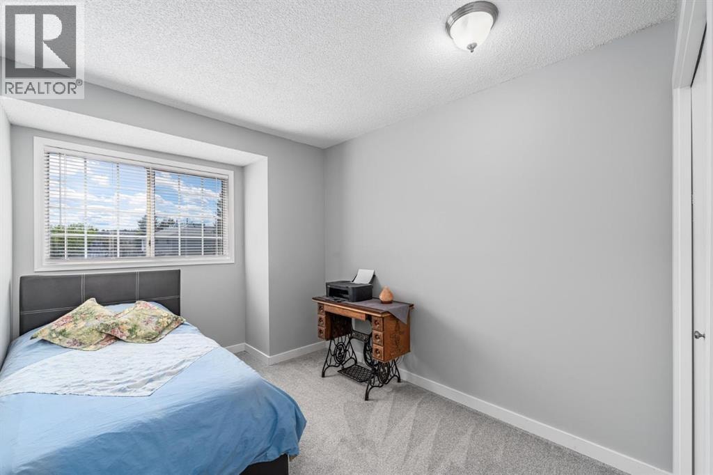 105 Bedford Manor NE — photo 18