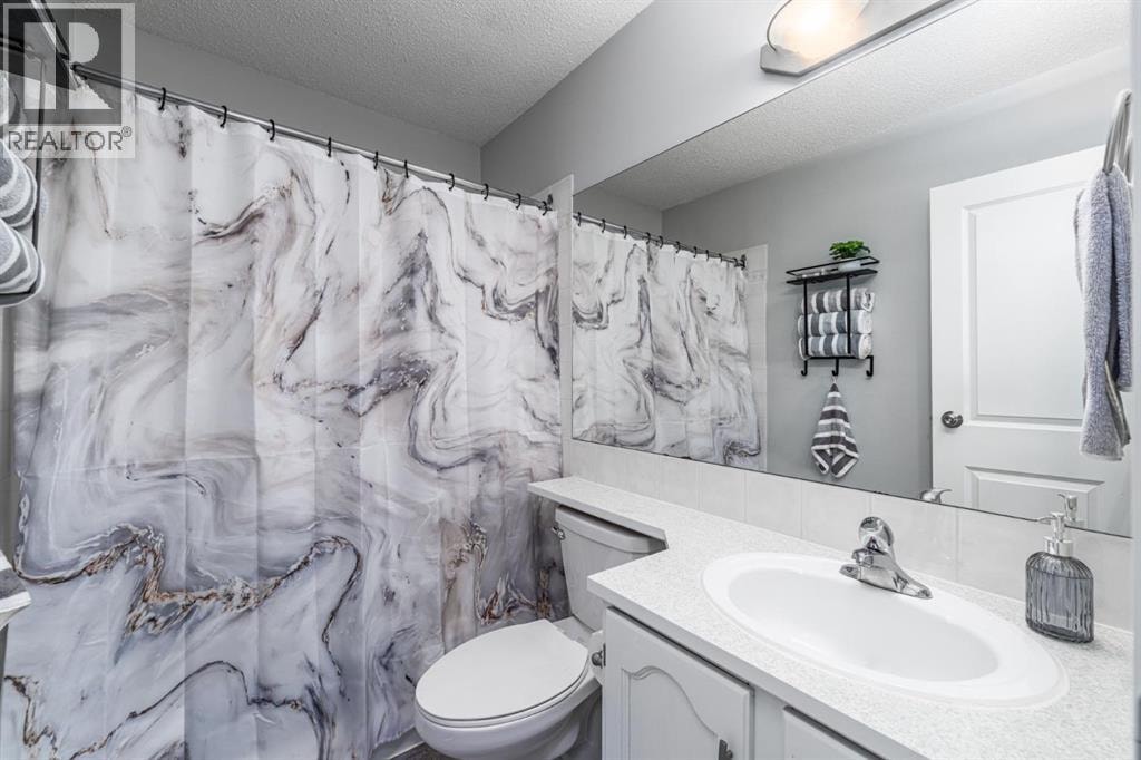 105 Bedford Manor NE — photo 16