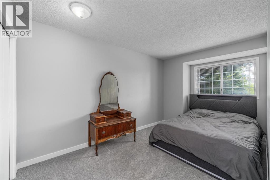 105 Bedford Manor NE — photo 17
