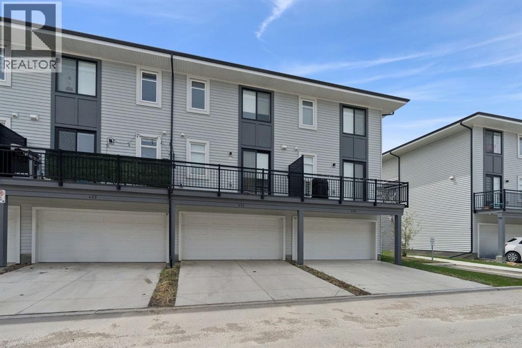 424 210 Avenue SW — photo 21