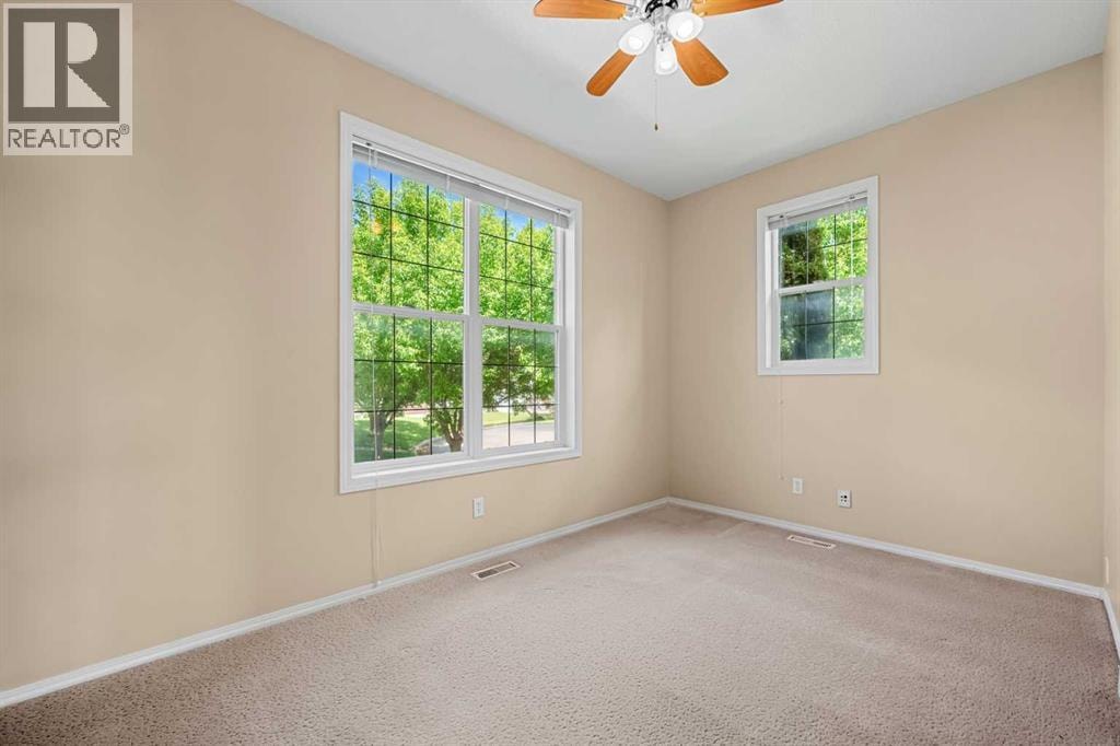 31 Elgin Green SE — photo 18