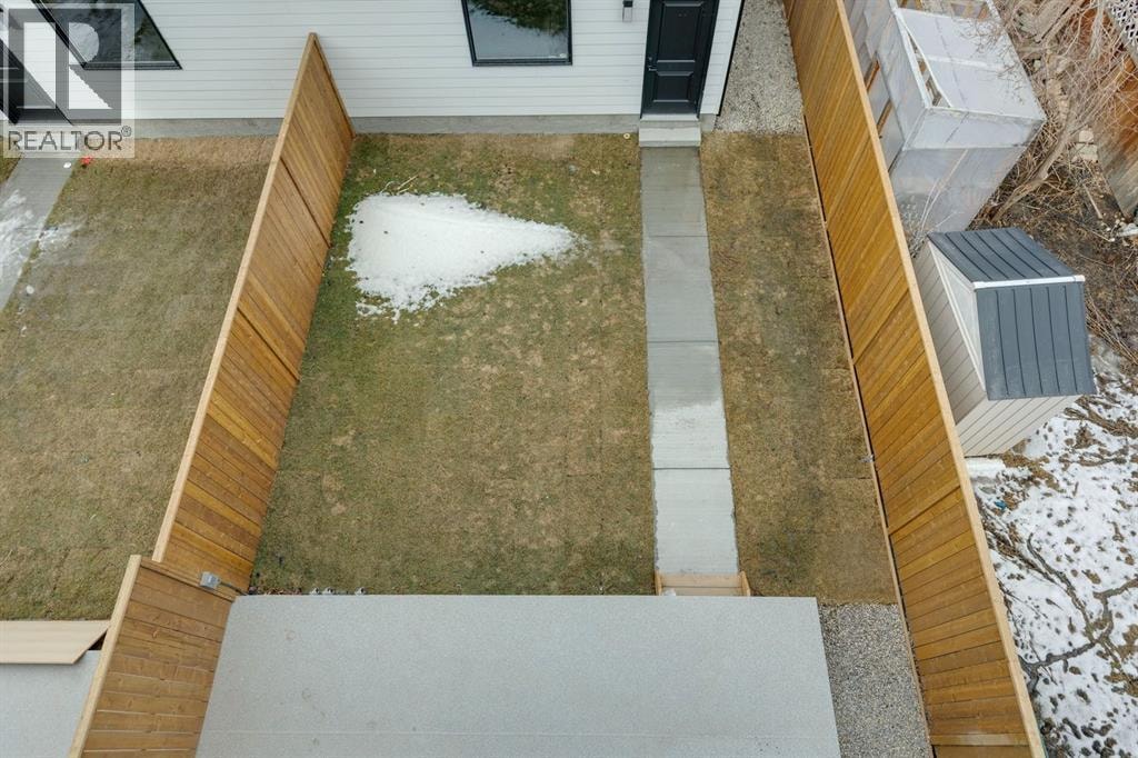 525 32 Street NW — photo 32