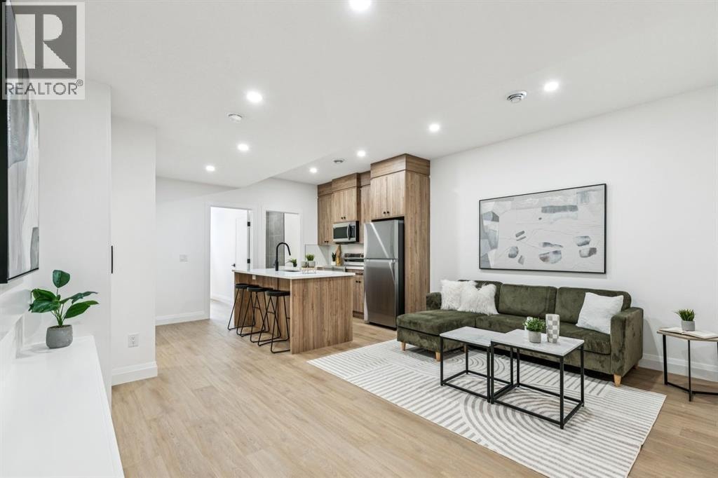 525 32 Street NW — photo 34