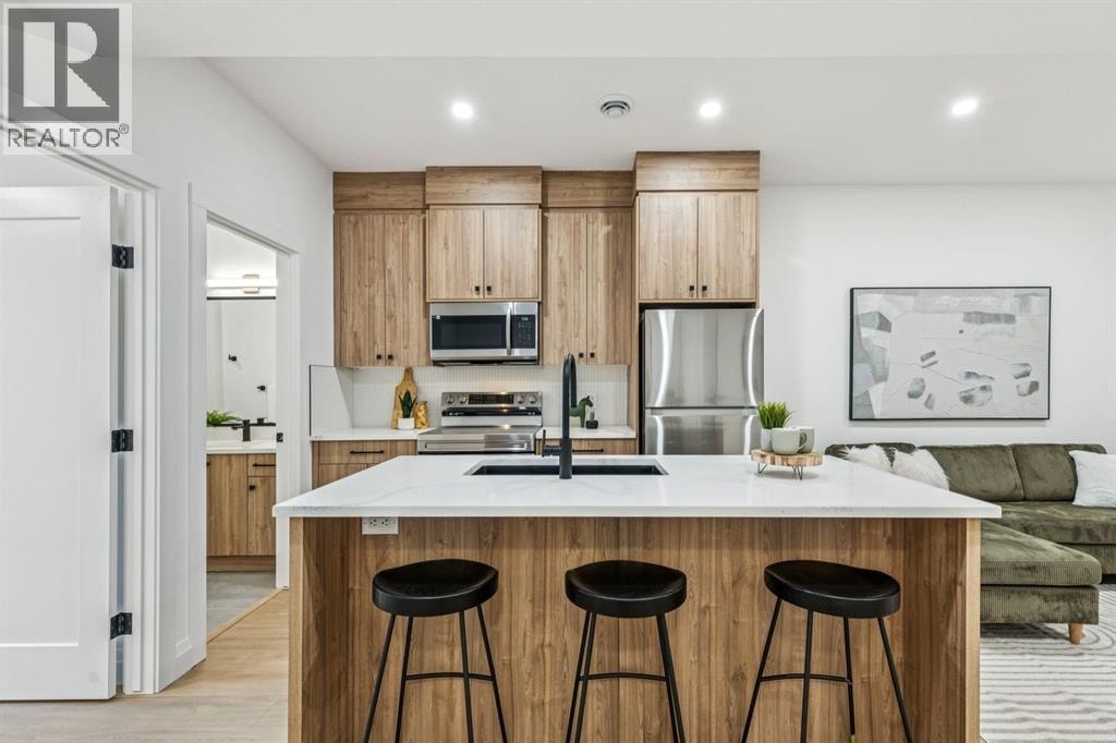 525 32 Street NW — photo 36