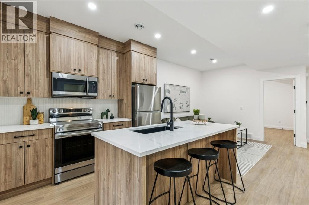 525 32 Street NW — photo 37