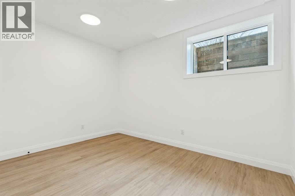 525 32 Street NW — photo 39