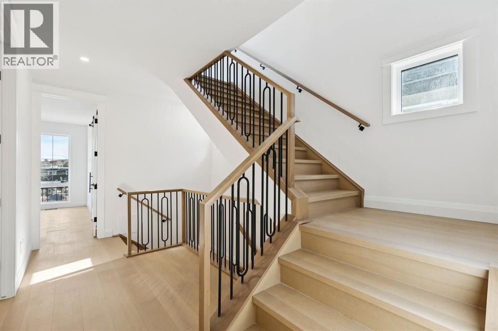 523 32 Street NW — photo 15