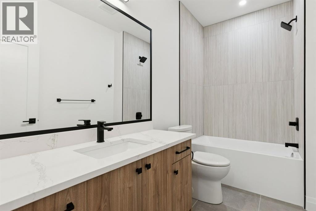 523 32 Street NW — photo 39