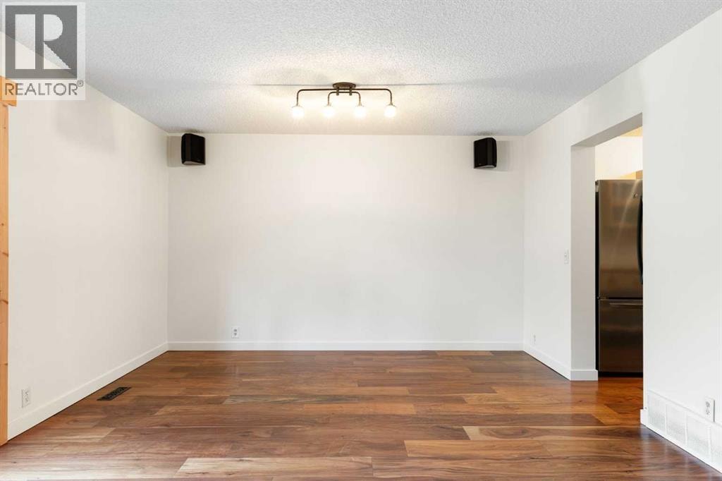 84 Abingdon Crescent NE — photo 13