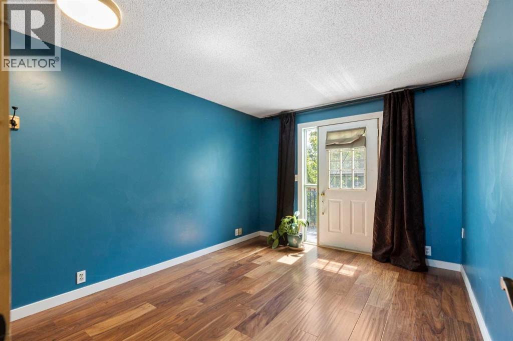 84 Abingdon Crescent NE — photo 18