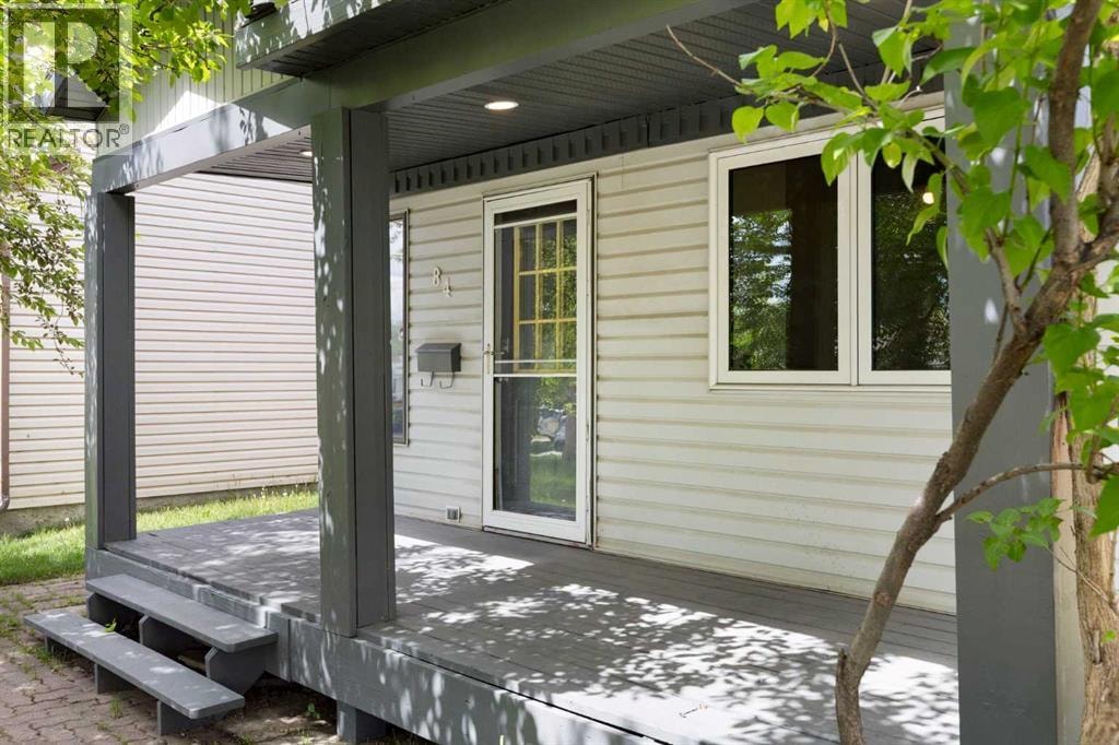 84 Abingdon Crescent NE — photo 4