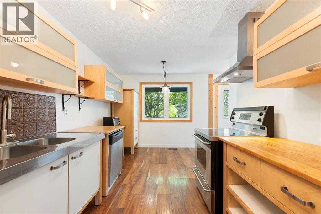 84 Abingdon Crescent NE — photo 9