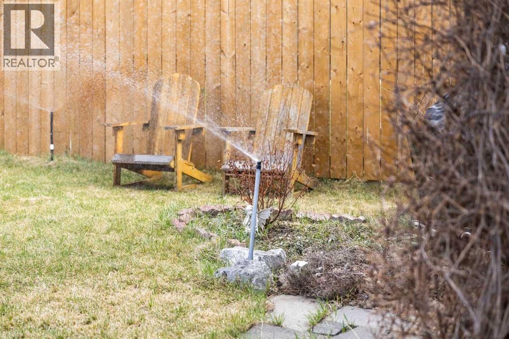 84 Abingdon Crescent NE — photo 40