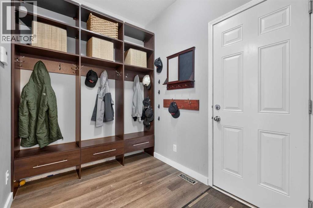 21 Morningside Bay SW — photo 10