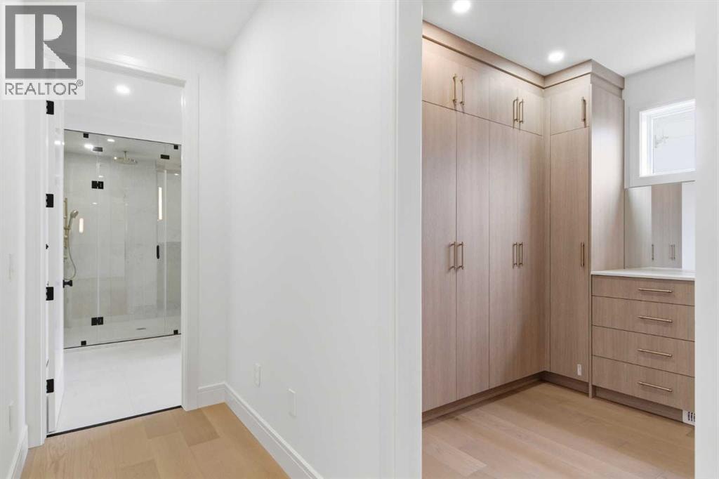 209 Windermere Road SW — photo 30