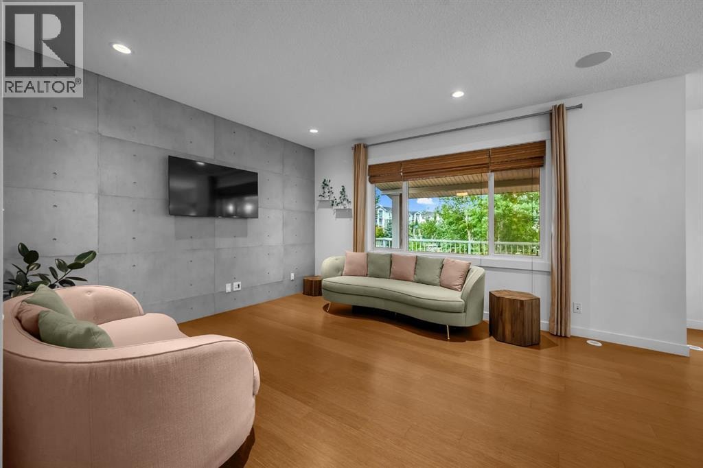 233 Cranarch Common SE — photo 4