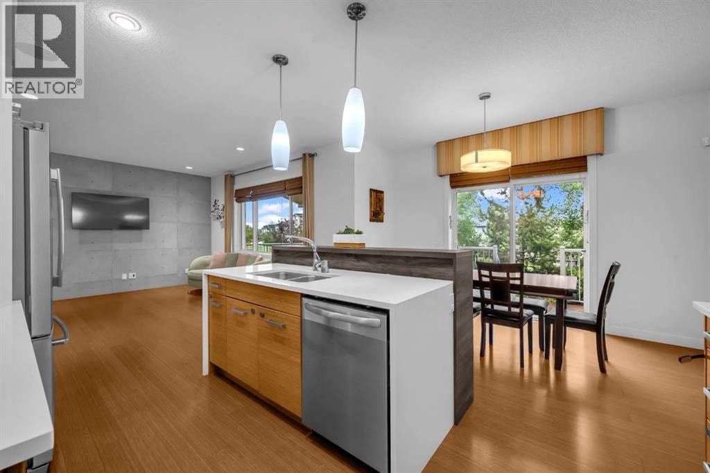233 Cranarch Common SE — photo 9