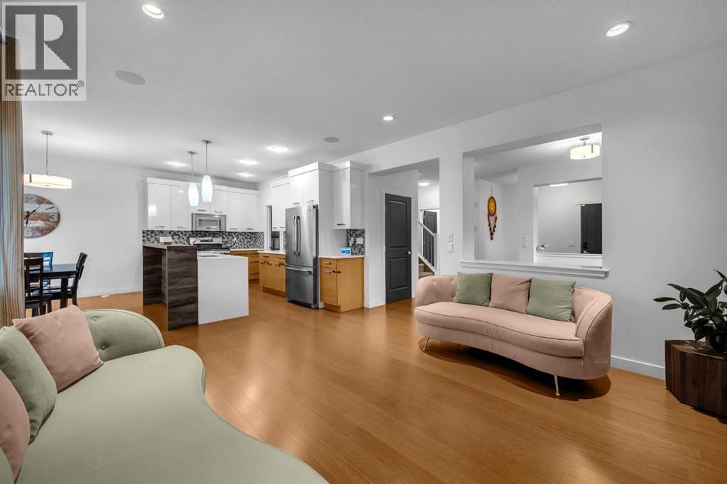 233 Cranarch Common SE — photo 6