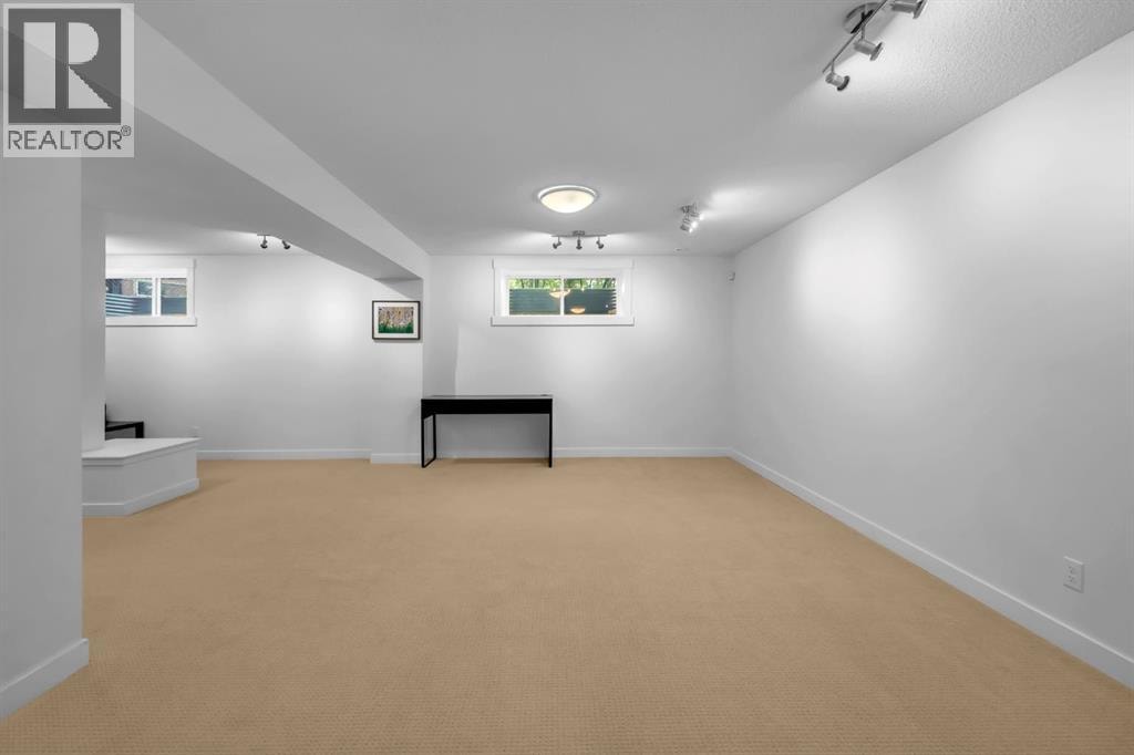 233 Cranarch Common SE — photo 17